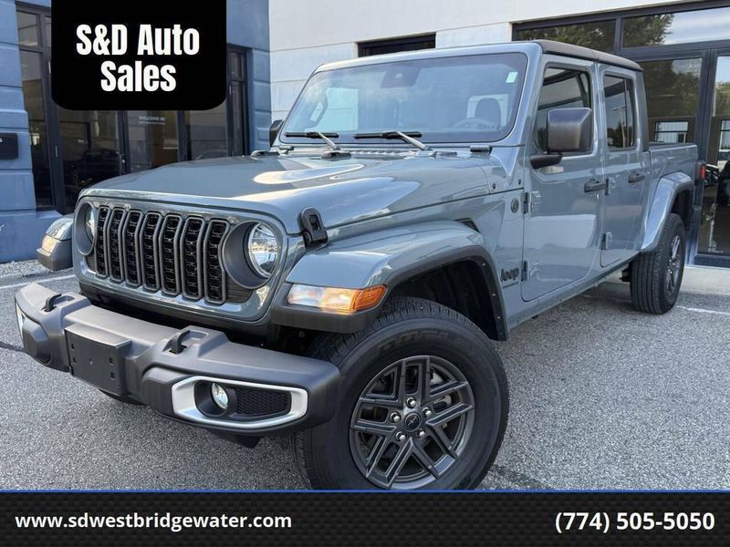 2024 Jeep Gladiator — a typically priced live listing