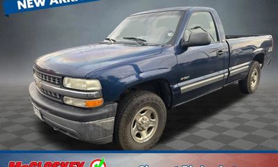 1999 Chevrolet Silverado Base