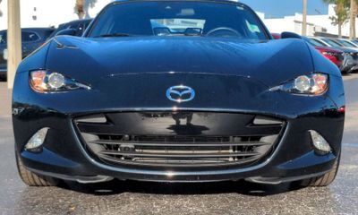 2021 Mazda MX-5 Sport