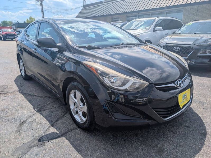 2014 Hyundai Elantra — a typically priced live listing