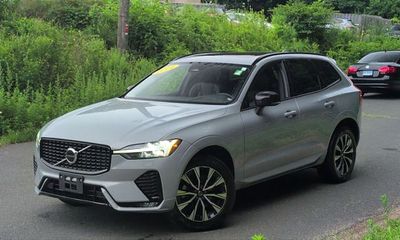 2024 Volvo XC60 Core