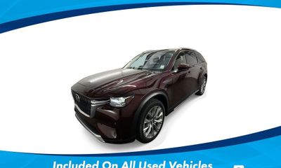 2024 Mazda CX-90 Premium Package