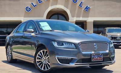 2017 Lincoln MKZ Premier