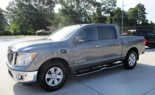 2017 Nissan Titan SV