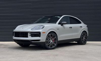 2026 Porsche Cayenne S E Hybrid