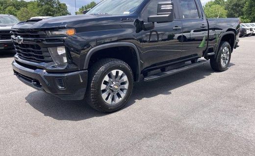 2024 Chevrolet Silverado HD Custom