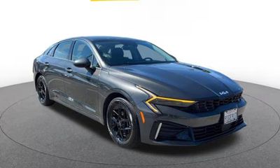 2025 Kia K5 LXS