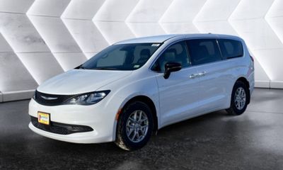2026 Chrysler Voyager LX