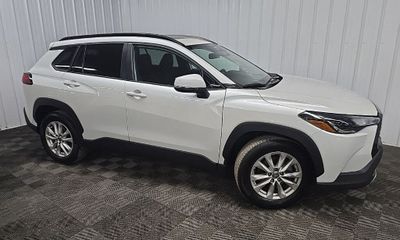2023 Toyota Corolla Cross LE