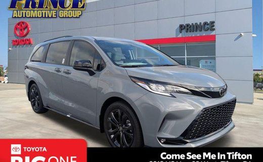 2026 Toyota Sienna XSE