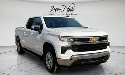 2023 Chevrolet Silverado LT