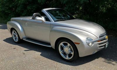 2005 Chevrolet SSR LS