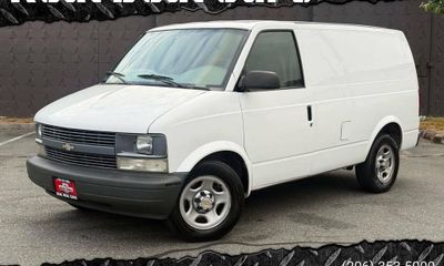 2004 Chevrolet Astro VAN Base