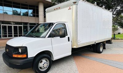 2016 Chevrolet Express 3500 Cutaway 177