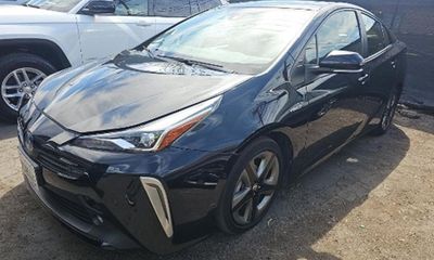 2022 Toyota Prius XLE