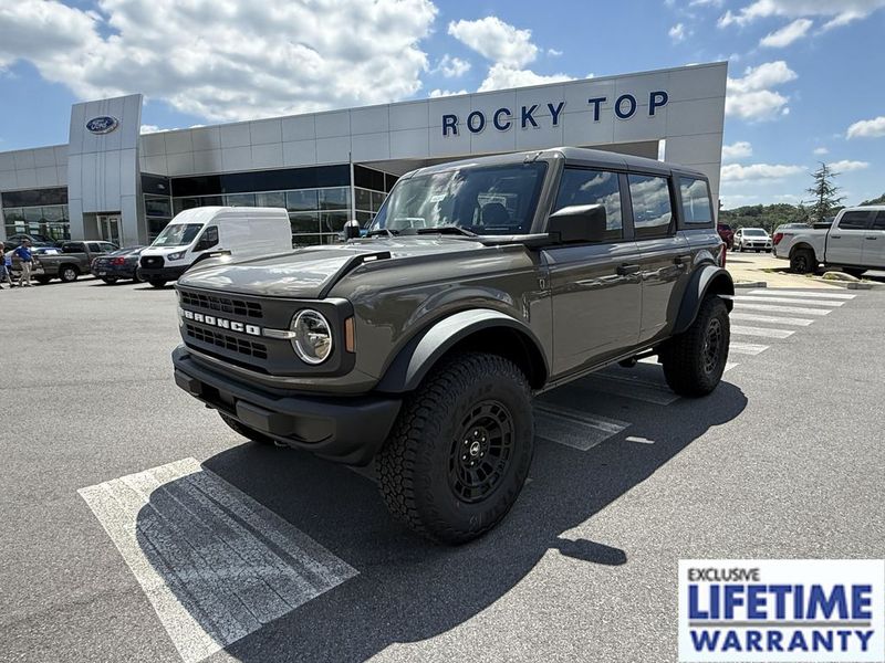 Representative 2026 Ford Bronco photo