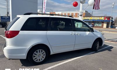 2006 Toyota Sienna LE