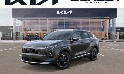 2026 Kia Sportage EX