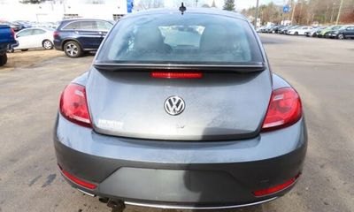 2017 Volkswagen Beetle SE SEL