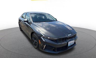 2025 Kia K5 LXS