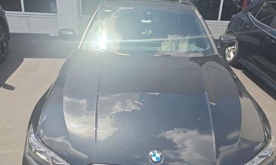 2023 BMW 330i