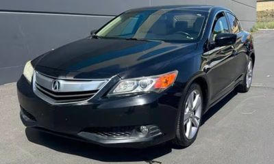 2013 Acura ILX 20 Premium