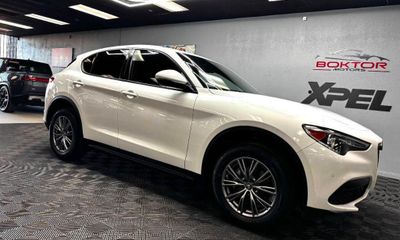 2023 Alfa Romeo Stelvio Sprint