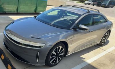 2025 Lucid AIR Pure