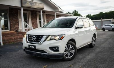 2019 Nissan Pathfinder SV