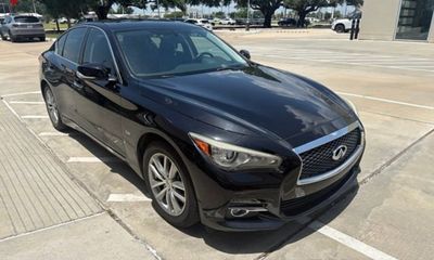 2016 Infiniti Q50 Base
