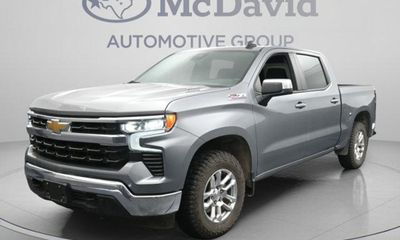 2024 Chevrolet Silverado LT