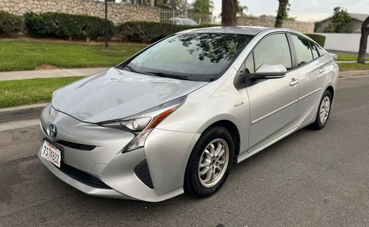 2016 Toyota Prius TWO