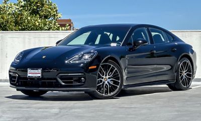 2023 Porsche Panamera 4S