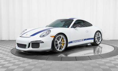 2016 Porsche 911 RS