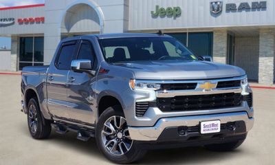 2025 Chevrolet Silverado LT
