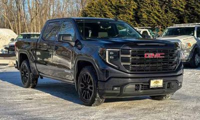 2022 GMC Sierra Elevation