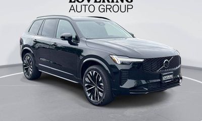 2026 Volvo XC90 Ultra Dark