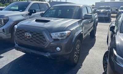 2022 Toyota Tacoma SR5