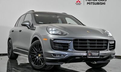 2017 Porsche Cayenne GTS