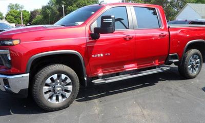 2024 Chevrolet Silverado HD LT