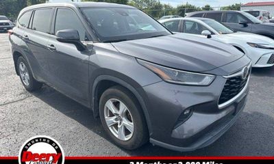 2021 Toyota Highlander LE