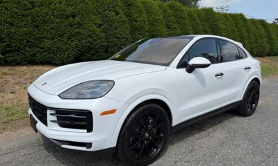 2026 Porsche Cayenne Coupe