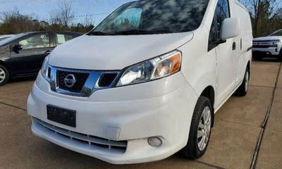 2015 Nissan NV200 SV