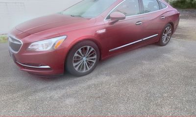2019 Buick Lacrosse Premium