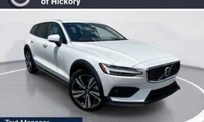 2024 Volvo V60 Polestar Engineered
