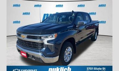 2022 Chevrolet Silverado RST