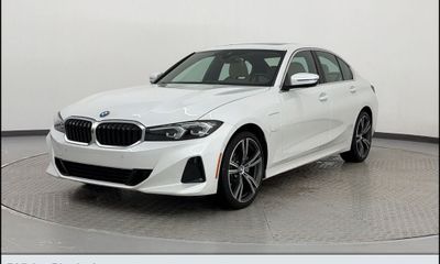 2024 BMW 330E