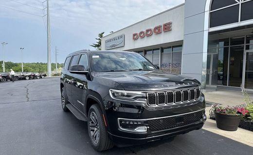 2023 Jeep Wagoneer Base