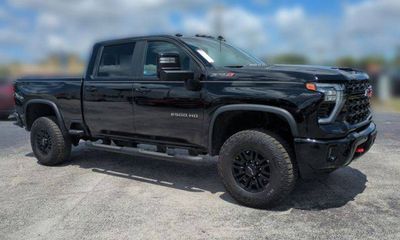 2025 Chevrolet Silverado HD ZR2
