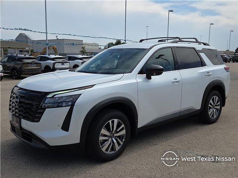 2026 Nissan Pathfinder — a typically priced live listing